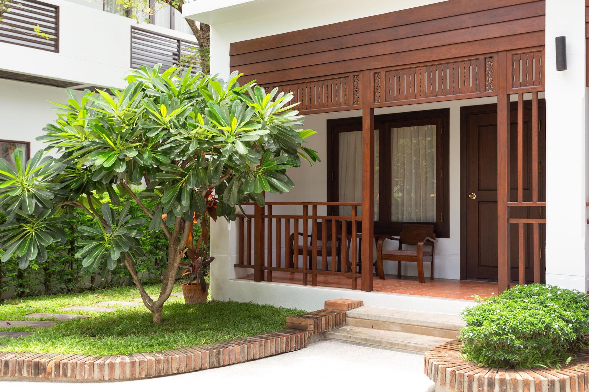 Rimping Village Hotel 4*